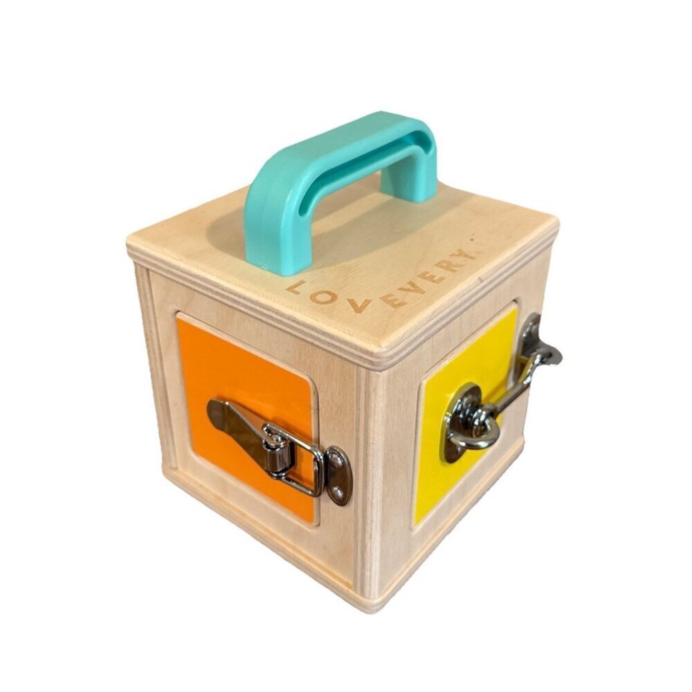 Lovevery Lock Box The Realist Play Kit 19-21 Months Montessori Toy Latches Cube
